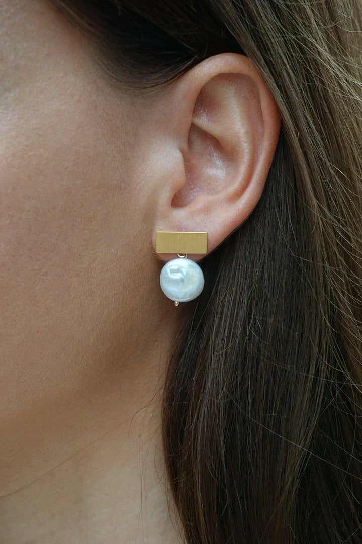 T Pearl - Earrings